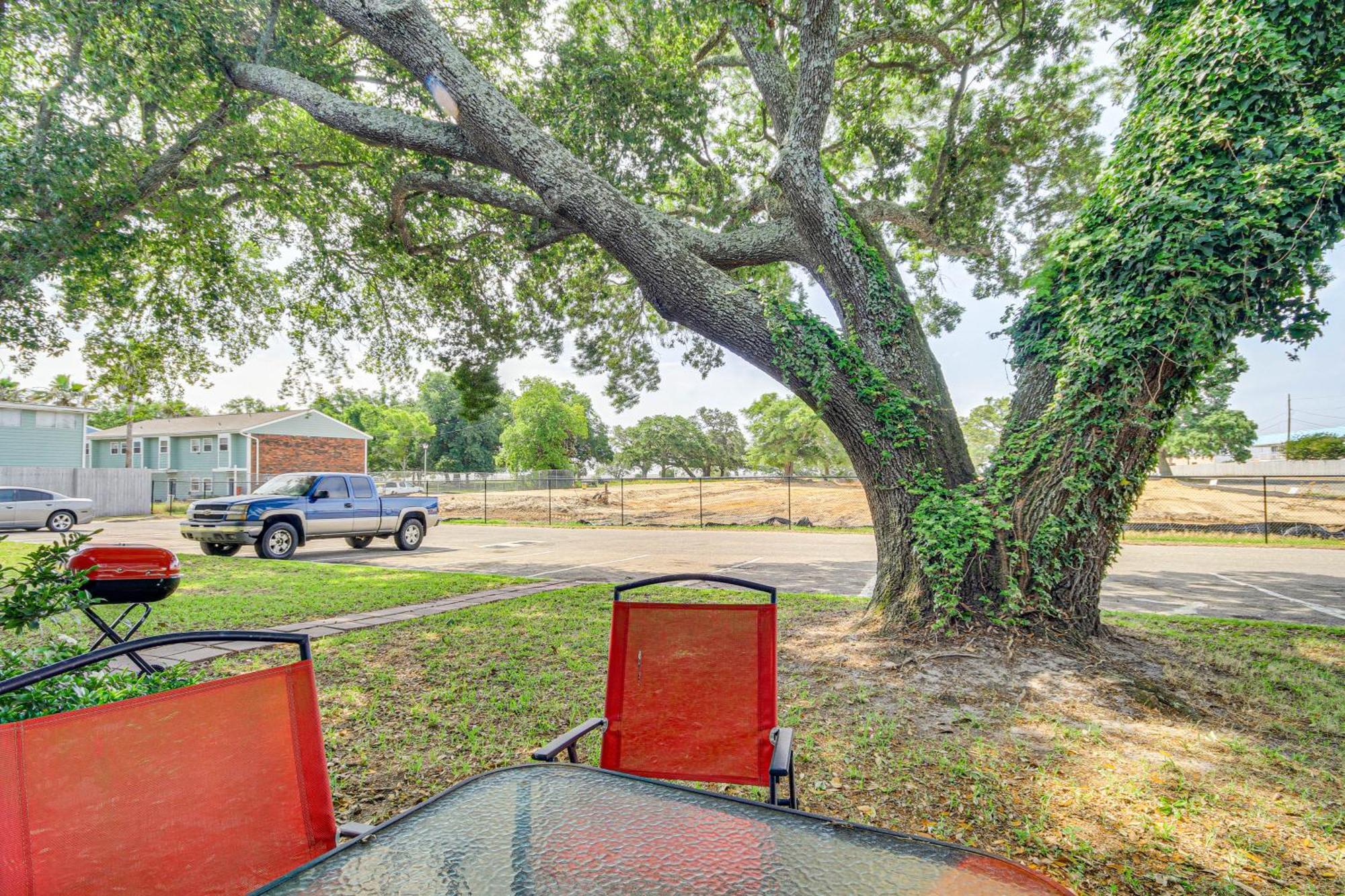 Airy Biloxi Condo With Patio Walk To Beach! Exterior foto